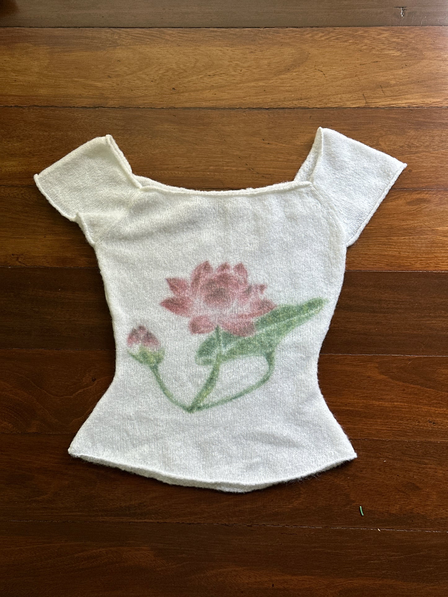 Lotus Knitted Tops