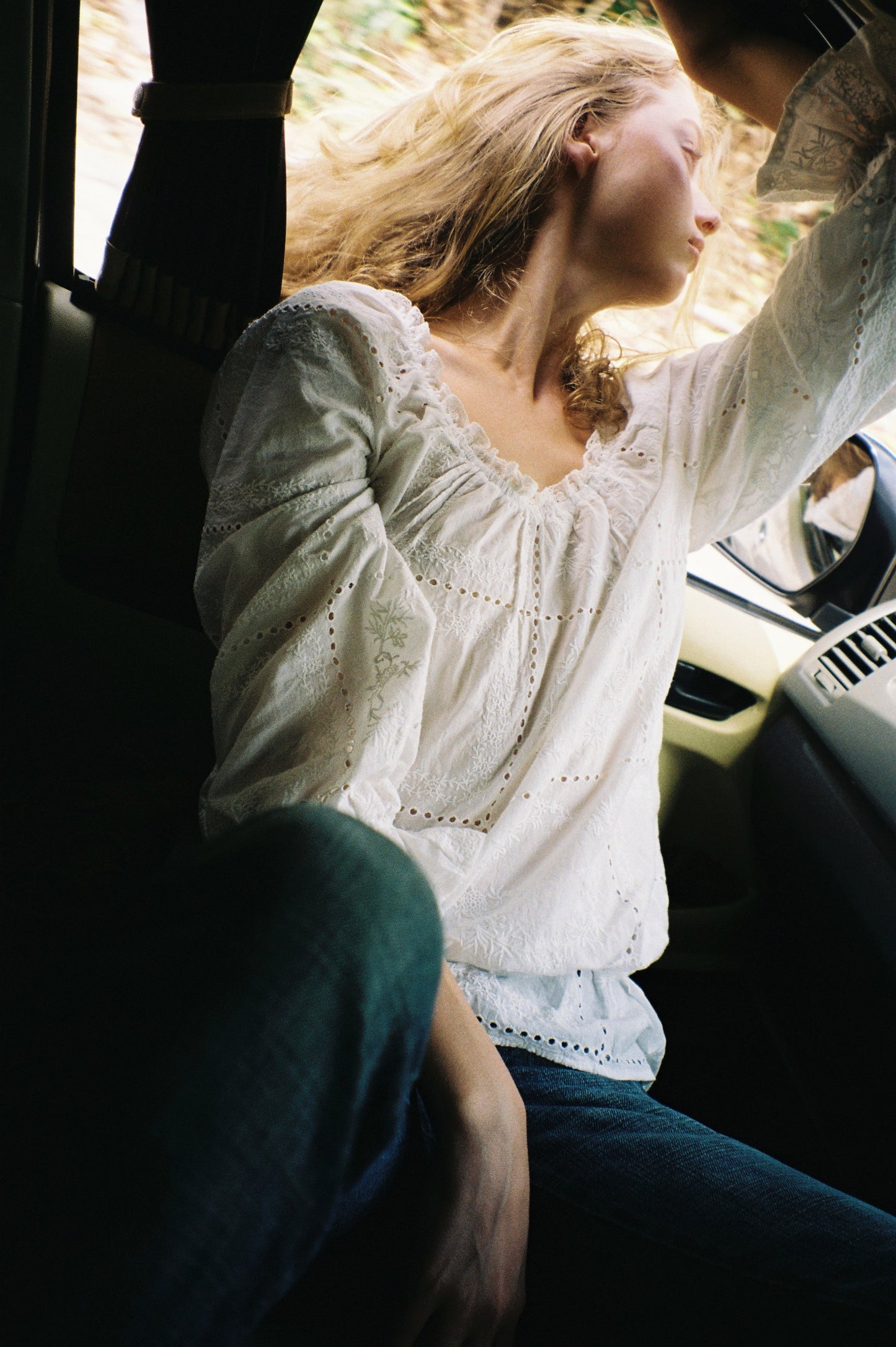Juliet Hobo Off-shoulder Blouse