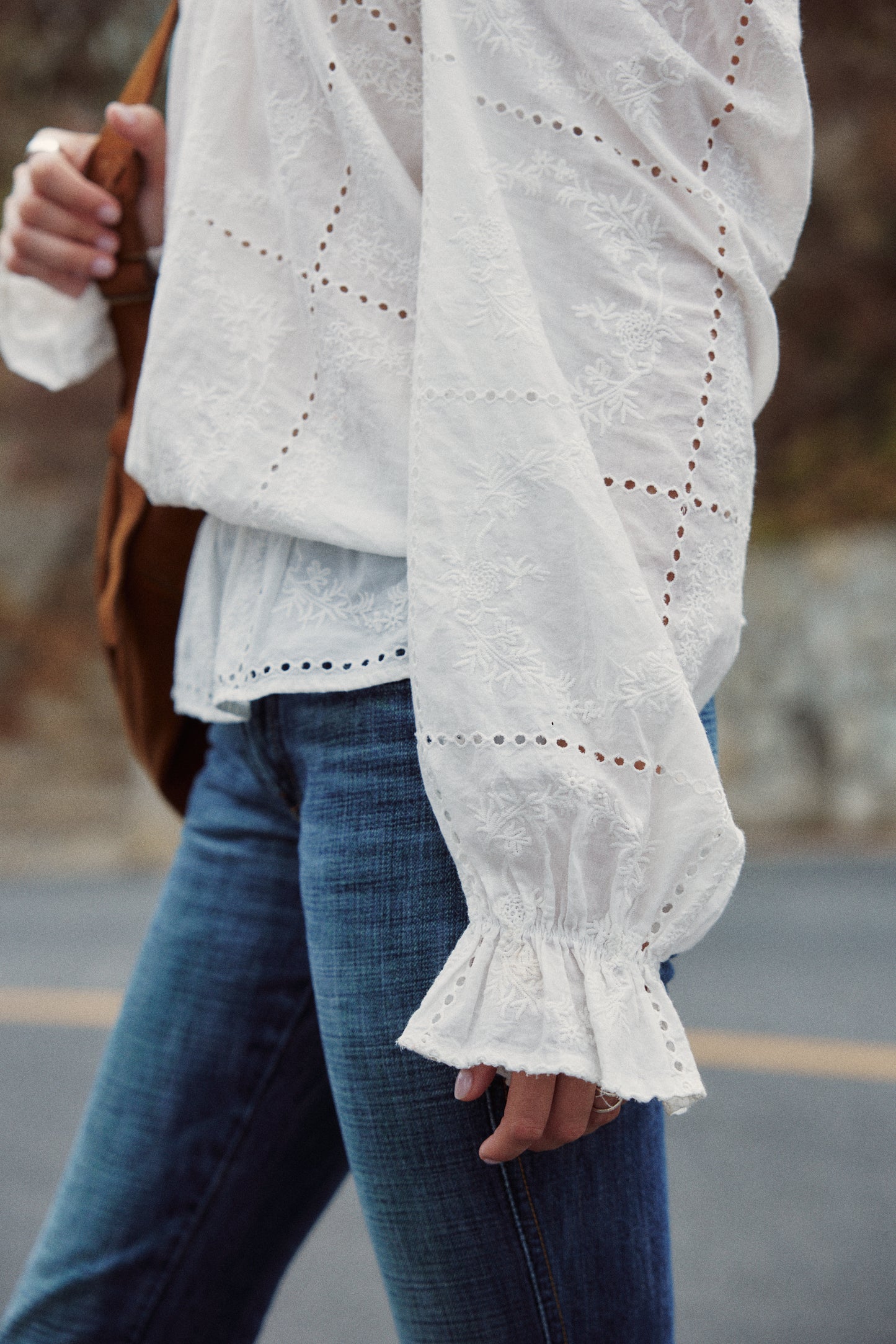 Juliet Hobo Off-shoulder Blouse